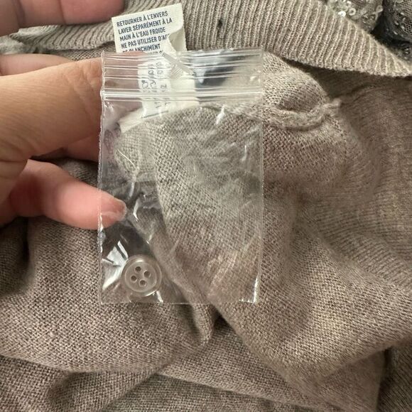 American Eagle Womens knit Button Down Cardigan‎ 3/4 Sleeve Fully Sequinned sz M - Picture 7 of 8